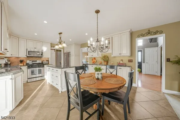 $699,000 | 2 Lauren Drive, Stewartsville, NJ 08886