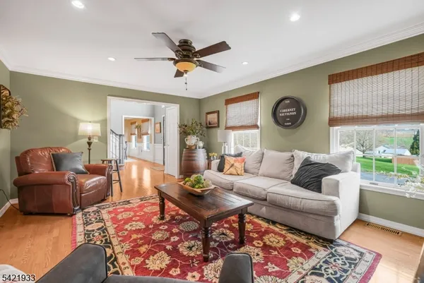 $699,000 | 2 Lauren Drive, Stewartsville, NJ 08886