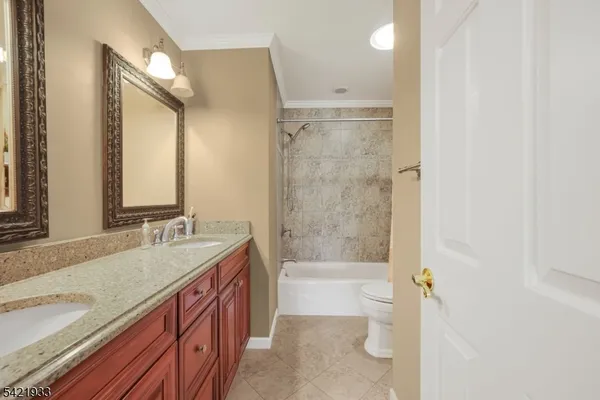 $699,000 | 2 Lauren Drive, Stewartsville, NJ 08886
