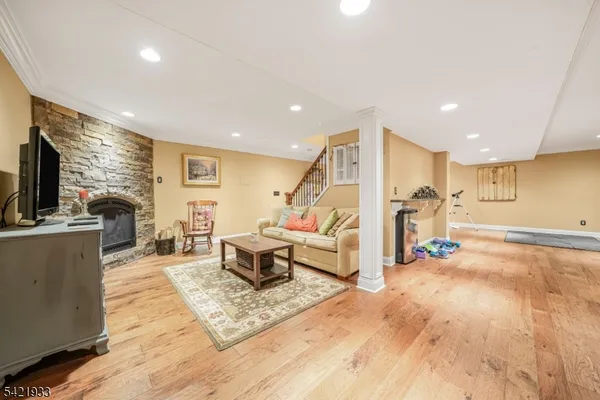 $699,000 | 2 Lauren Drive, Stewartsville, NJ 08886