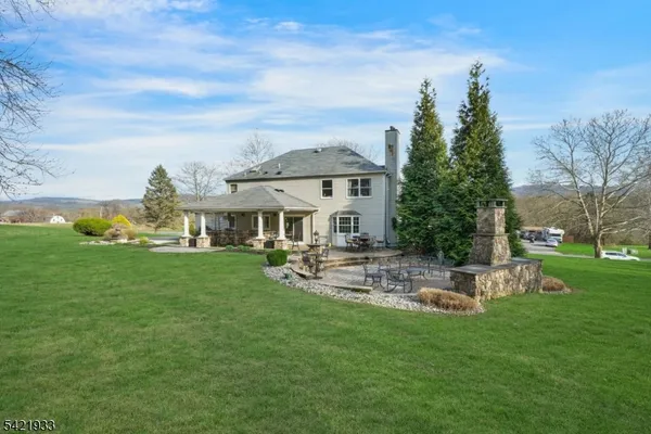 $699,000 | 2 Lauren Drive, Stewartsville, NJ 08886
