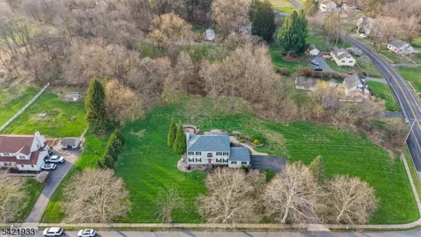 $699,000 | 2 Lauren Drive, Stewartsville, NJ 08886