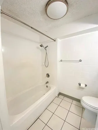 $1,950 | 329 California Avenue, Unit 206, Wahiawa, HI 96786