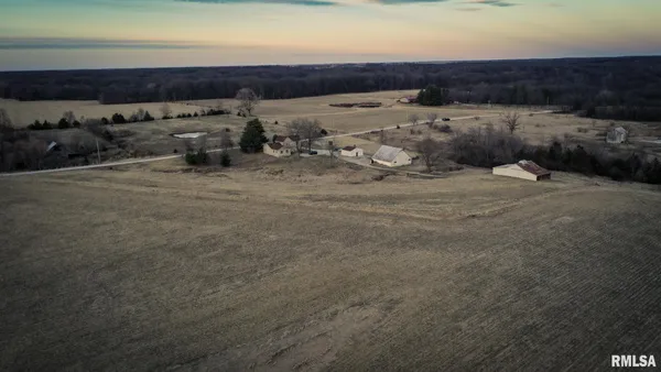 $285,900 | 505 North 950th Road, Tennessee, IL 62374