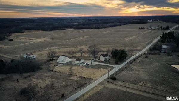 $285,900 | 505 North 950th Road, Tennessee, IL 62374