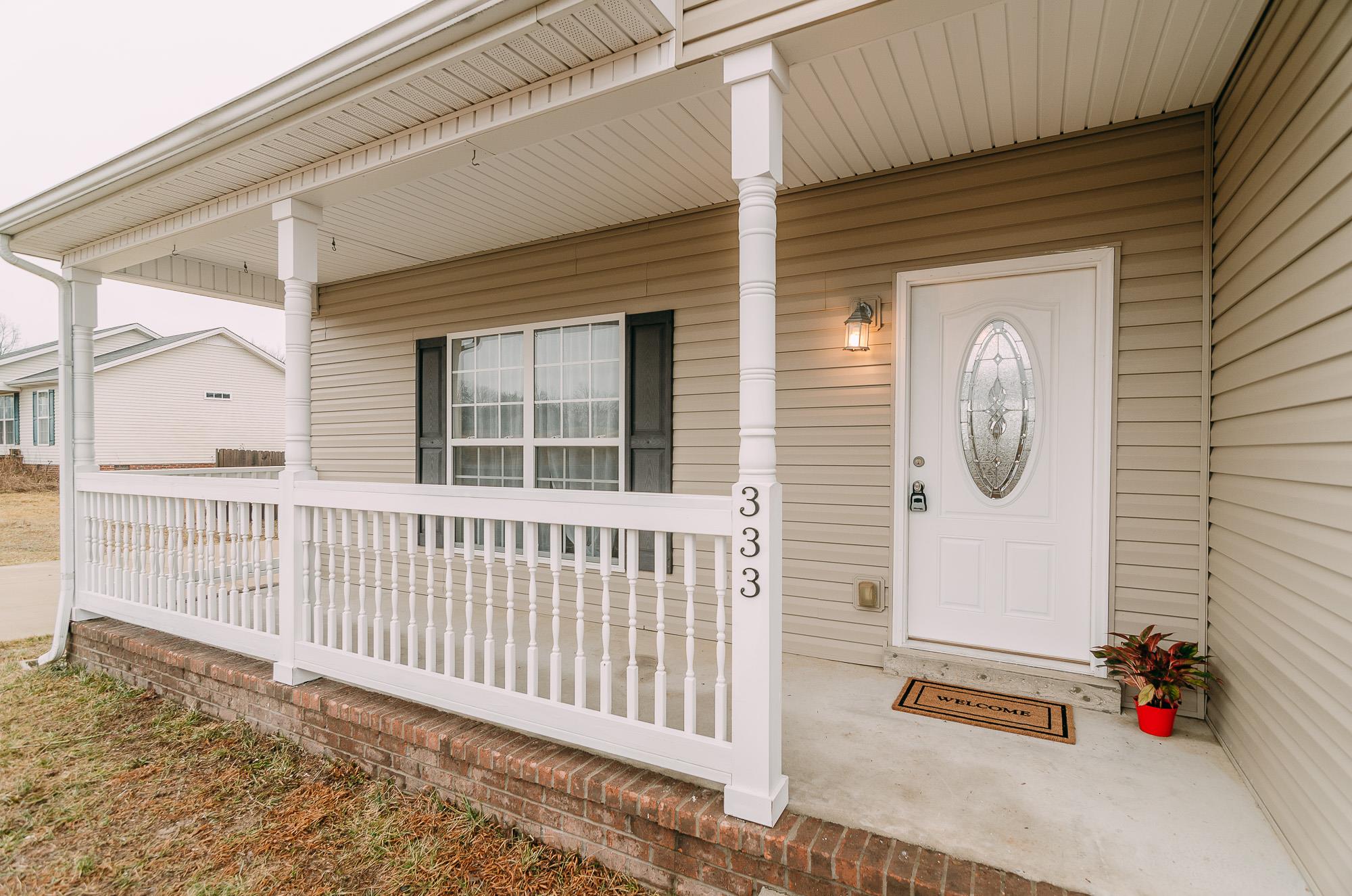 333 Blackey Bandy Road Bethpage, TN 37022 - Photo 6 of 17 WELCOME HOME!