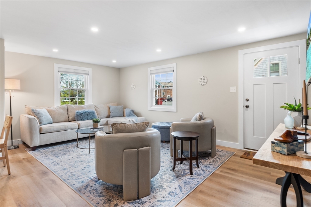 5 Field Road Gloucester, MA 01930 - Photo 6 of 29