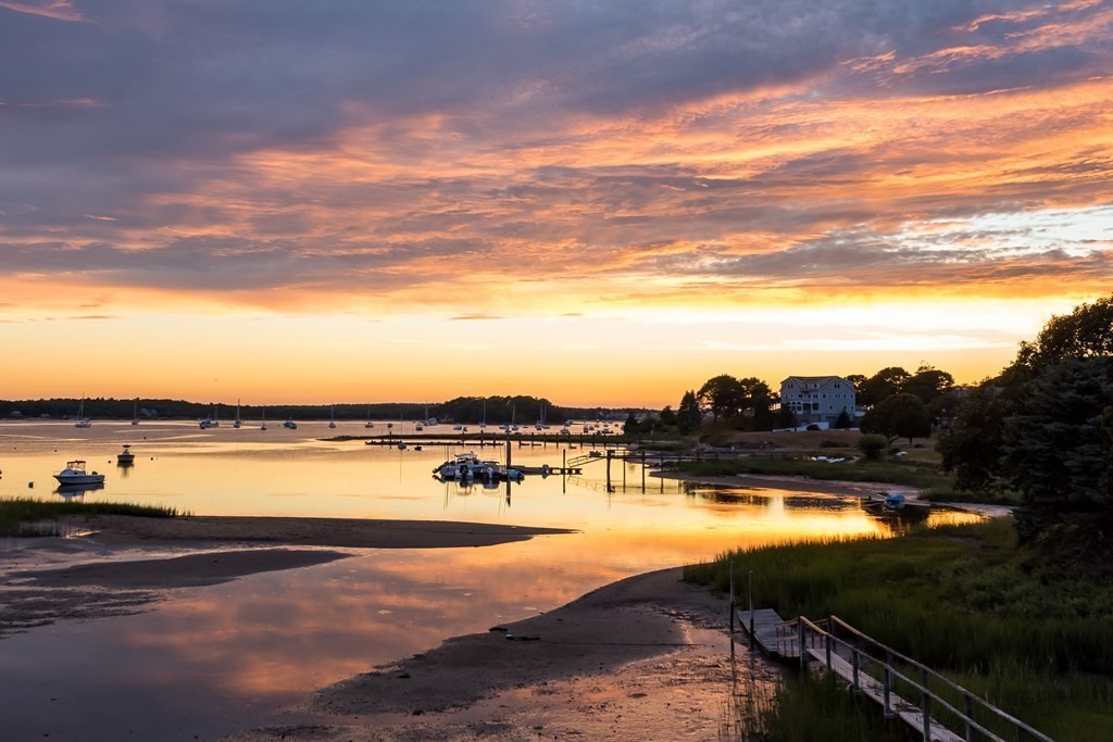 51 Robinwood Road Wareham, MA 02532 - Photo 35 of 42 a view of an ocean with city