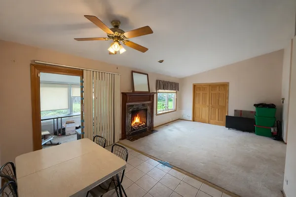 $335,000 | 1605 Powder Horn Drive, Algonquin, IL 60102