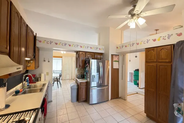 $335,000 | 1605 Powder Horn Drive, Algonquin, IL 60102