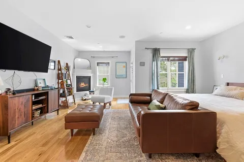 $1,600,000 | 345 West Broadway, Unit 8, Boston, MA 02127