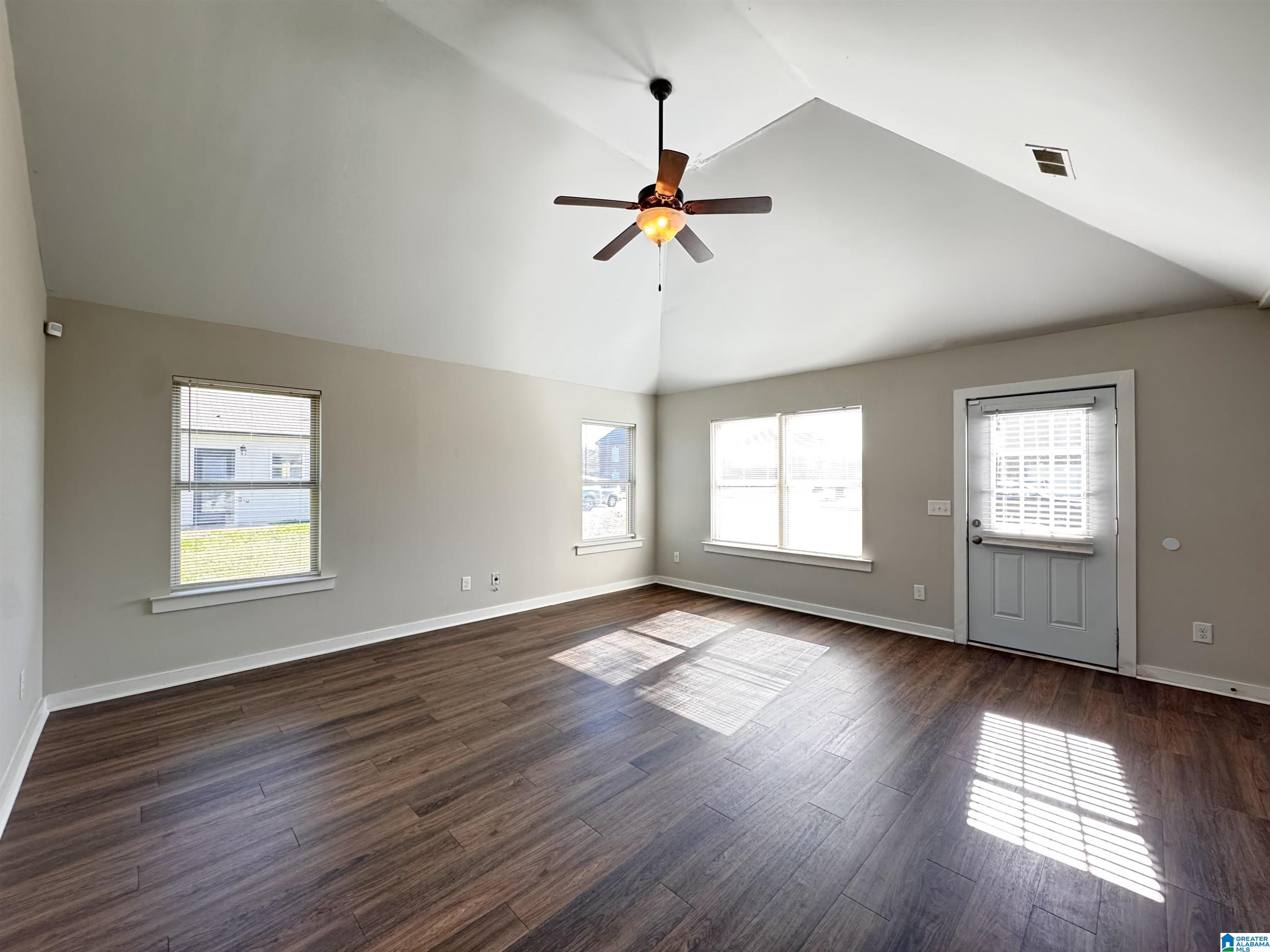 87 Carriage House Road Bessemer, AL 35022 - Photo 4 of 18 Gallery Image 4