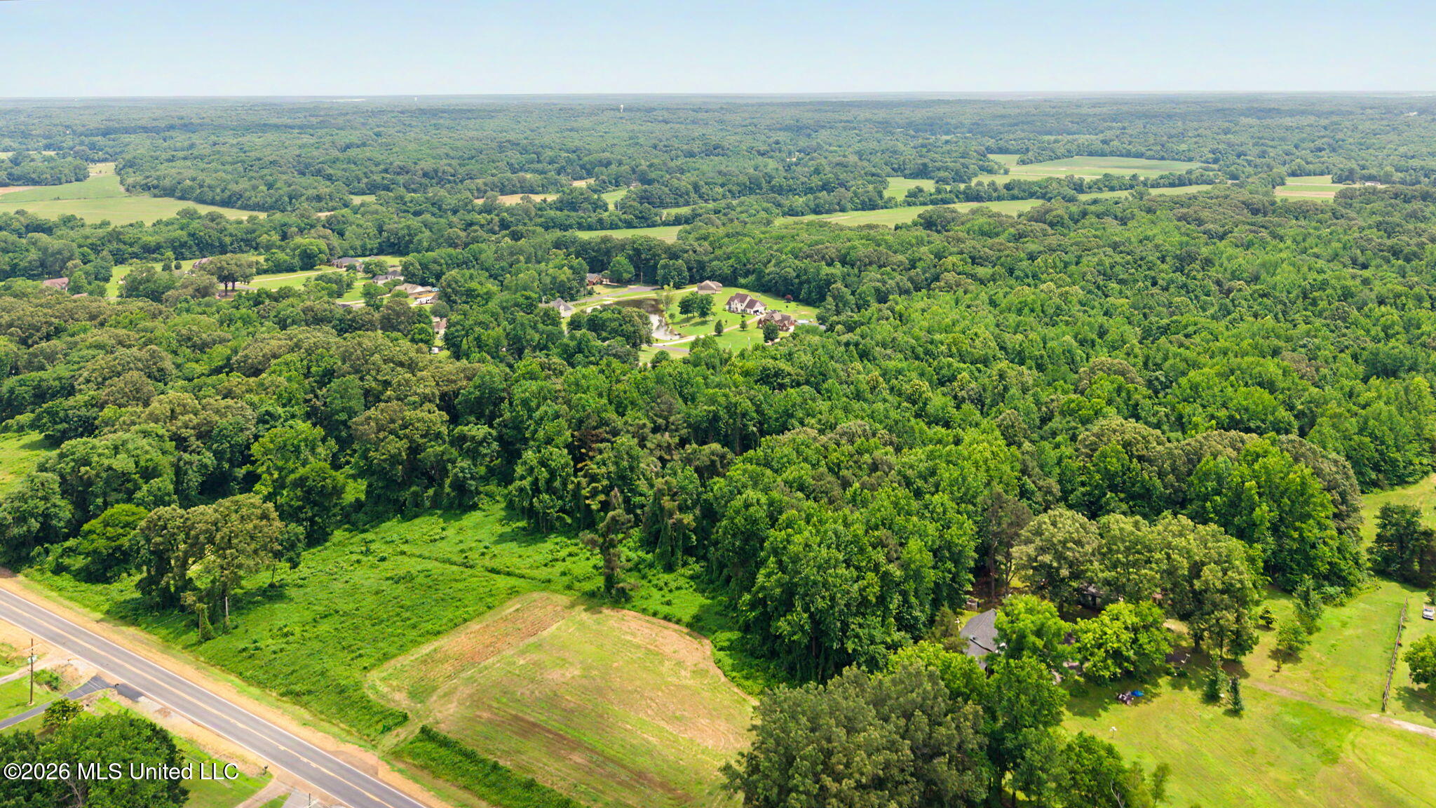 6501 Church Road Lake Cormorant, MS 38641 - Photo 3 of 8 3-web-or-mls-6501 Church Rd W-3