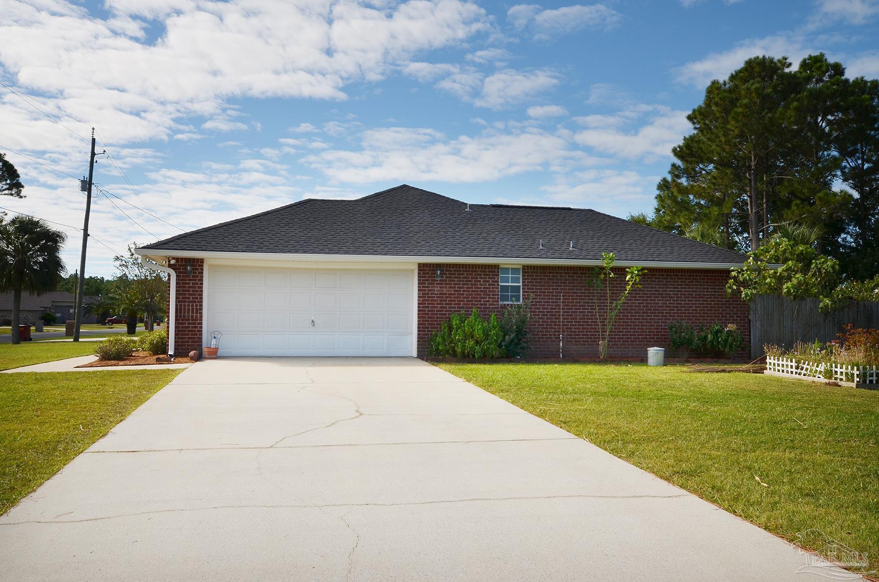 1051 Ashley Road Milton, FL 32583 - Photo 3 of 46 Gallery Image 3