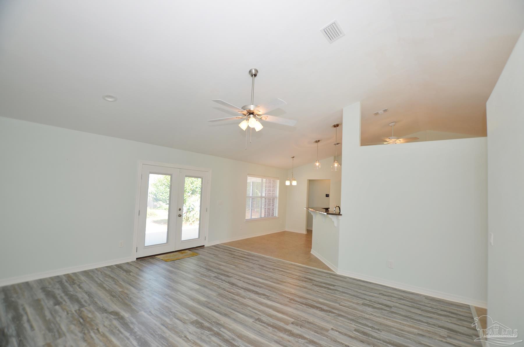 1051 Ashley Road Milton, FL 32583 - Photo 10 of 46 Gallery Image 10