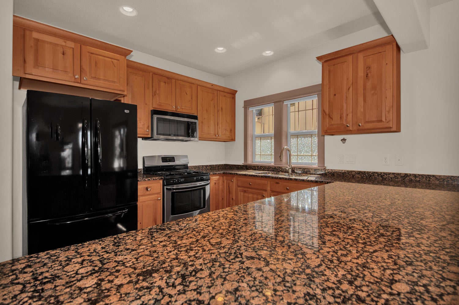 2470 Northwest Awbrey Road Bend, OR 97703 - Photo 4 of 28 4