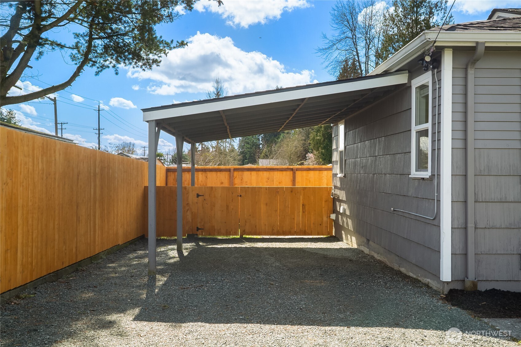 420 107th Place Southwest, Unit 1 Everett, WA 98204 - Photo 10 of 12