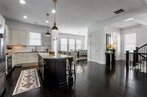 $890,000 | 929 Canterbury Lane Northeast, Atlanta, GA 30324