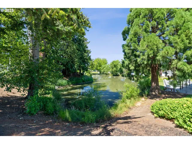 $127,500 | 570 North 10th Avenue, Unit 110, Cornelius, OR 97113