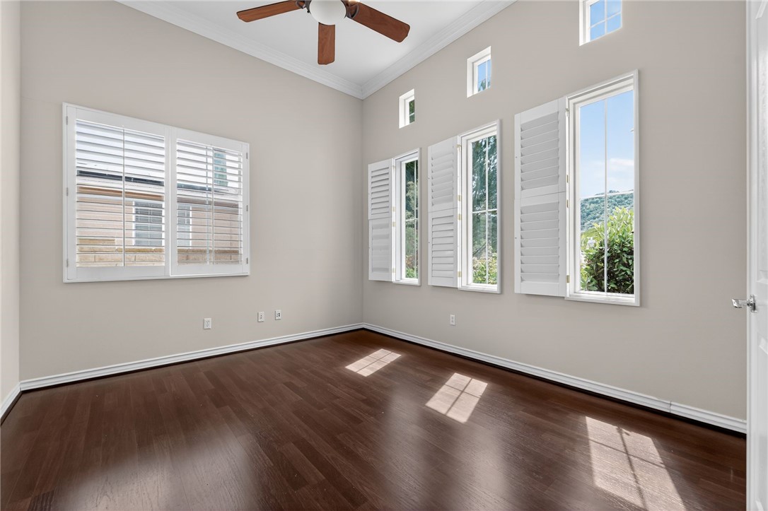 25941 Verandah Court Stevenson Ranch, CA 91381 - Photo 6 of 32