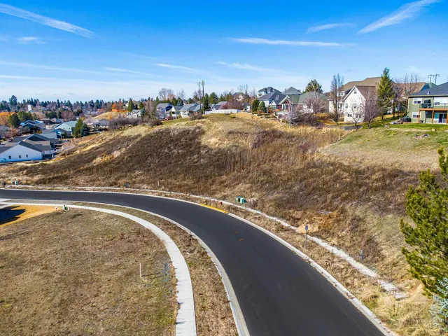 $207,300 | 2106-2124 West View Drive, Moscow, ID 83843