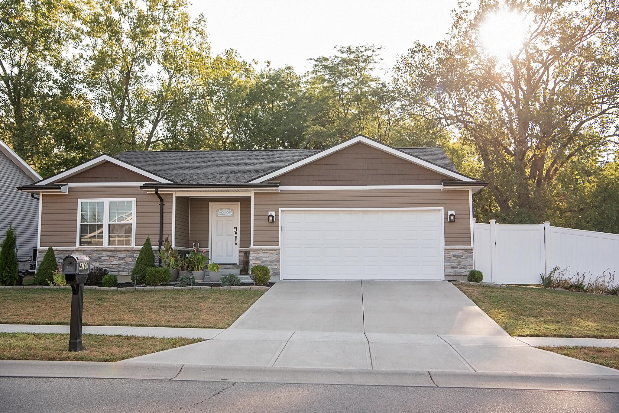 4168 Midfield Street Springfield, OH 45503 - Photo 2 of 25 Gallery Image 2