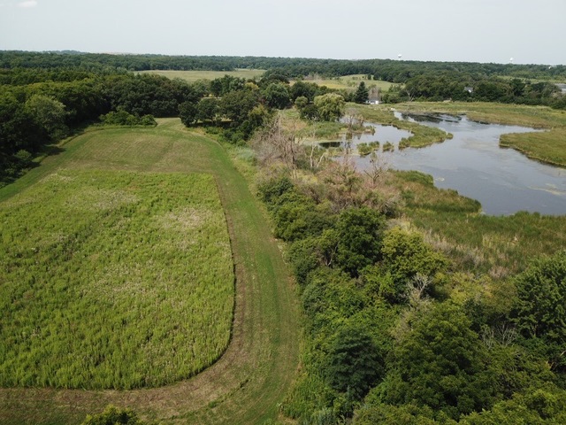 32315 North Almond Road Grayslake, IL 60030 - Photo 3 of 14