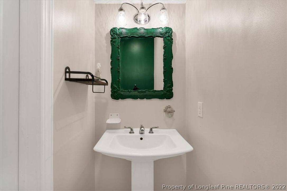612 Little Bridge Road Fayetteville, NC 28311 - Photo 8 of 47 Gallery Image 8