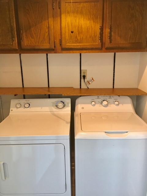 328 Davenport Road Fort Walton Beach, FL 32547 - Photo 9 of 26 Inside utility closet