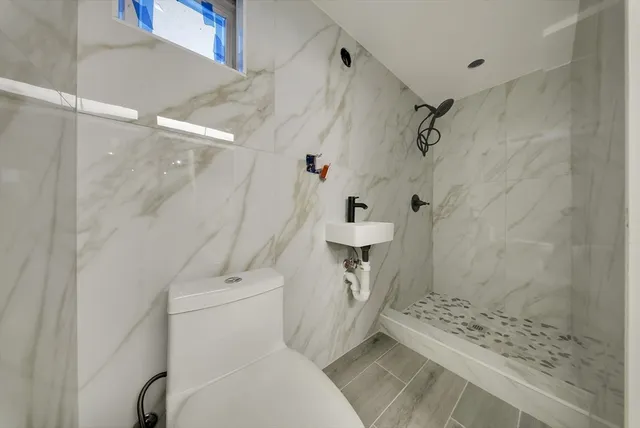 $3,200 | 52 Hovey Street, Quincy, MA 02171