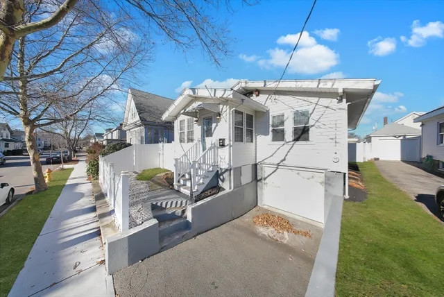 $3,200 | 52 Hovey Street, Quincy, MA 02171