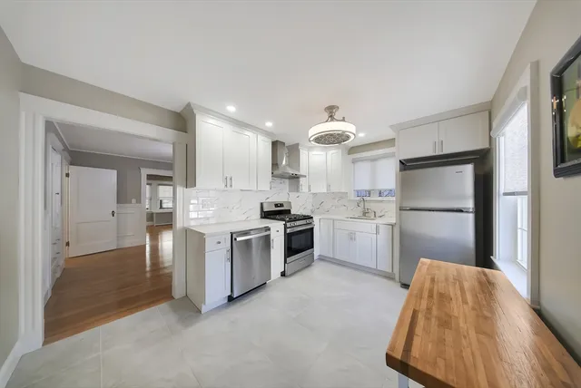 $3,200 | 52 Hovey Street, Quincy, MA 02171