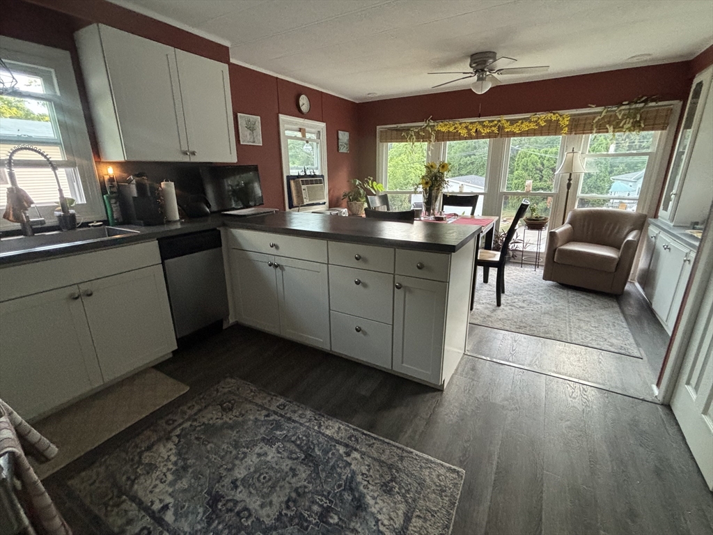 301 Bulgarmarsh Road, Unit F13 Tiverton, RI 02878 - Photo 18 of 28