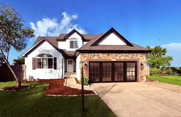 $508,500 | 2501 Woodridge Place, Champaign, IL 61822