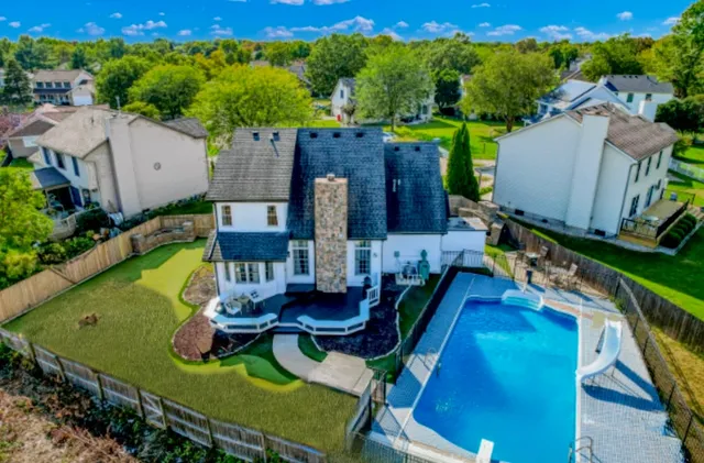 $508,500 | 2501 Woodridge Place, Champaign, IL 61822