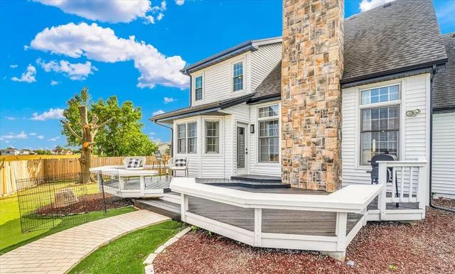 $508,500 | 2501 Woodridge Place, Champaign, IL 61822