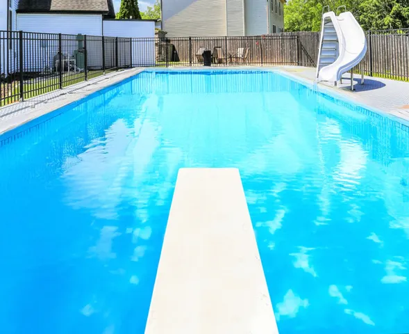 $508,500 | 2501 Woodridge Place, Champaign, IL 61822