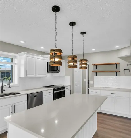 $508,500 | 2501 Woodridge Place, Champaign, IL 61822