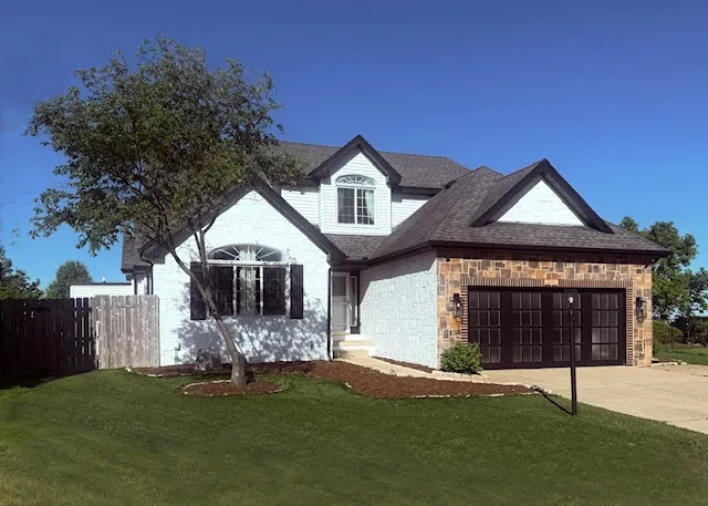 $508,500 | 2501 Woodridge Place, Champaign, IL 61822