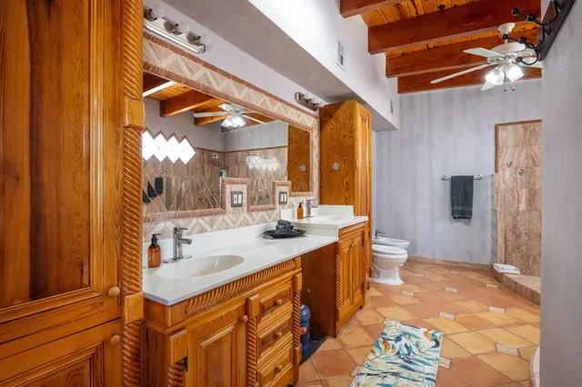 $699,900 | M9-l7 M9-l7 Whale Hill