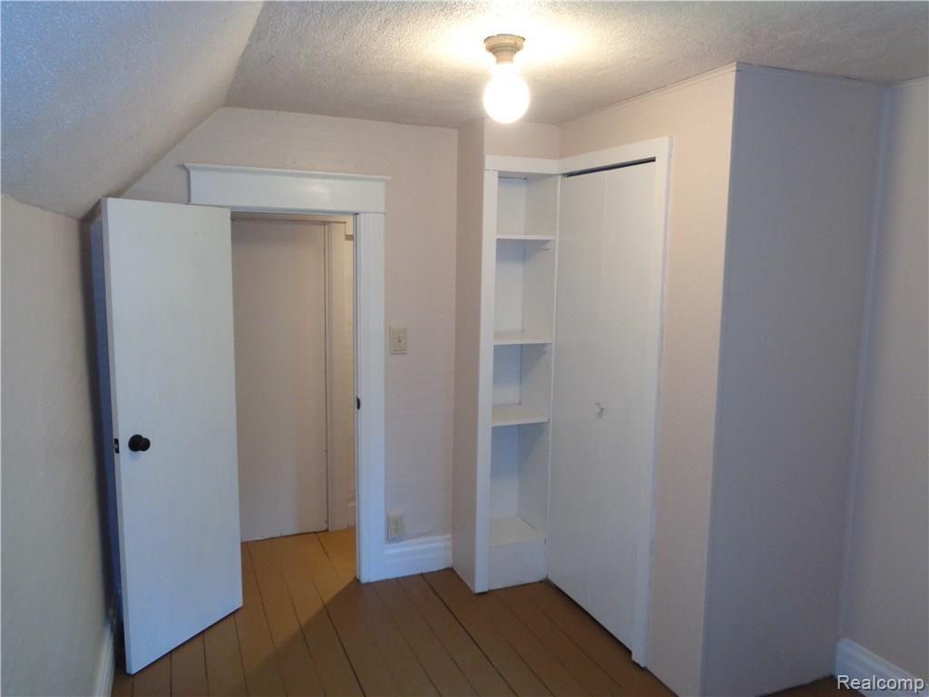 8300 Rider Road Imlay City, MI 48444 - Photo 31 of 41 Second Floor Bedroom 1