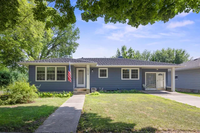 $319,000 | 1028 13th Street East, Glencoe, MN 55336