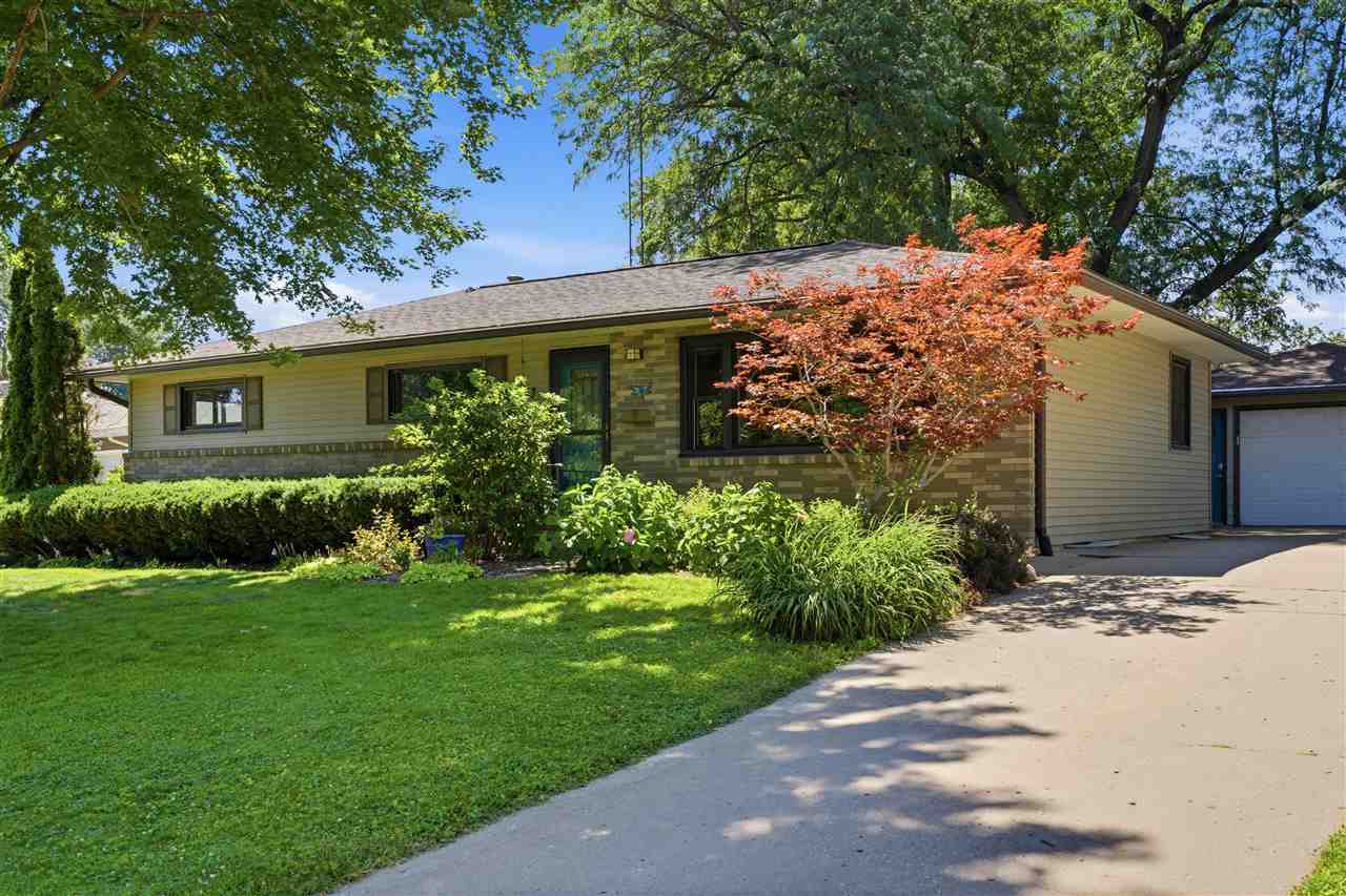 517 Terrace Road Iowa City, IA 52245 - Photo 1 of 30 Gallery Image 1