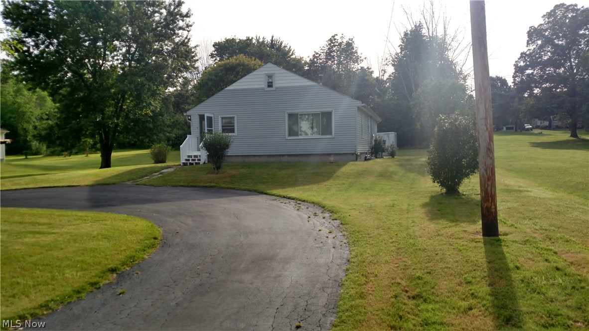 2620 Bell Wick Road Hubbard, OH 44425 - Photo 2 of 16 Gallery Image 2