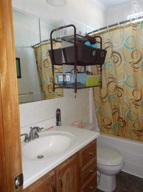 8239 North Bray Road Mount Morris, MI 48458 - Photo 9 of 18 20427993-8.JPG