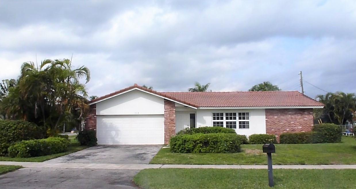 113 Burning Tree Lane Boca Raton, FL 33431 - Photo 1 of 22 FRONT VIEW