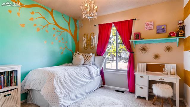 2425 Ranch Lane Colorado Springs, CO 80918 - Photo 15 of 28 Gallery Image 15