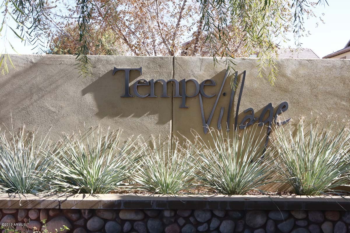9125 South Roberts Road Tempe, AZ 85284 - Photo 30 of 32 Community Sign