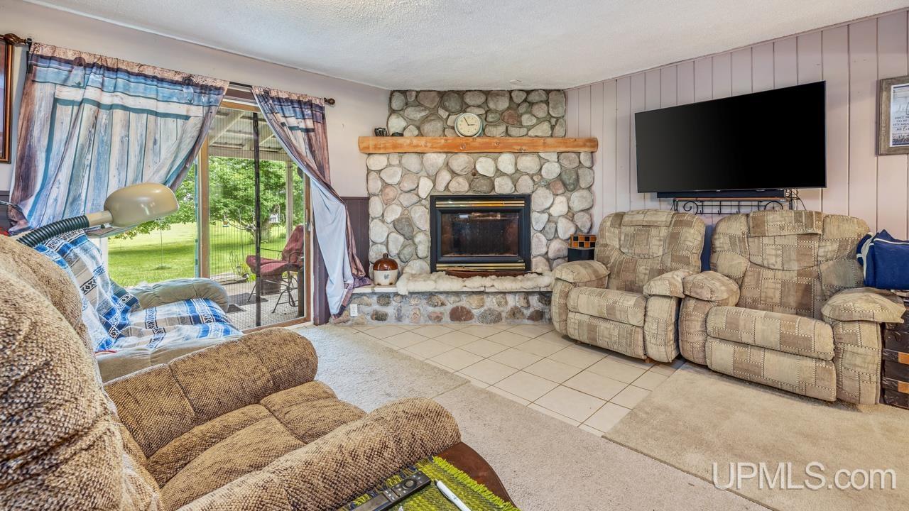8077 County 416 J Road Gladstone, MI 49837 - Photo 8 of 22 Gallery Image 8