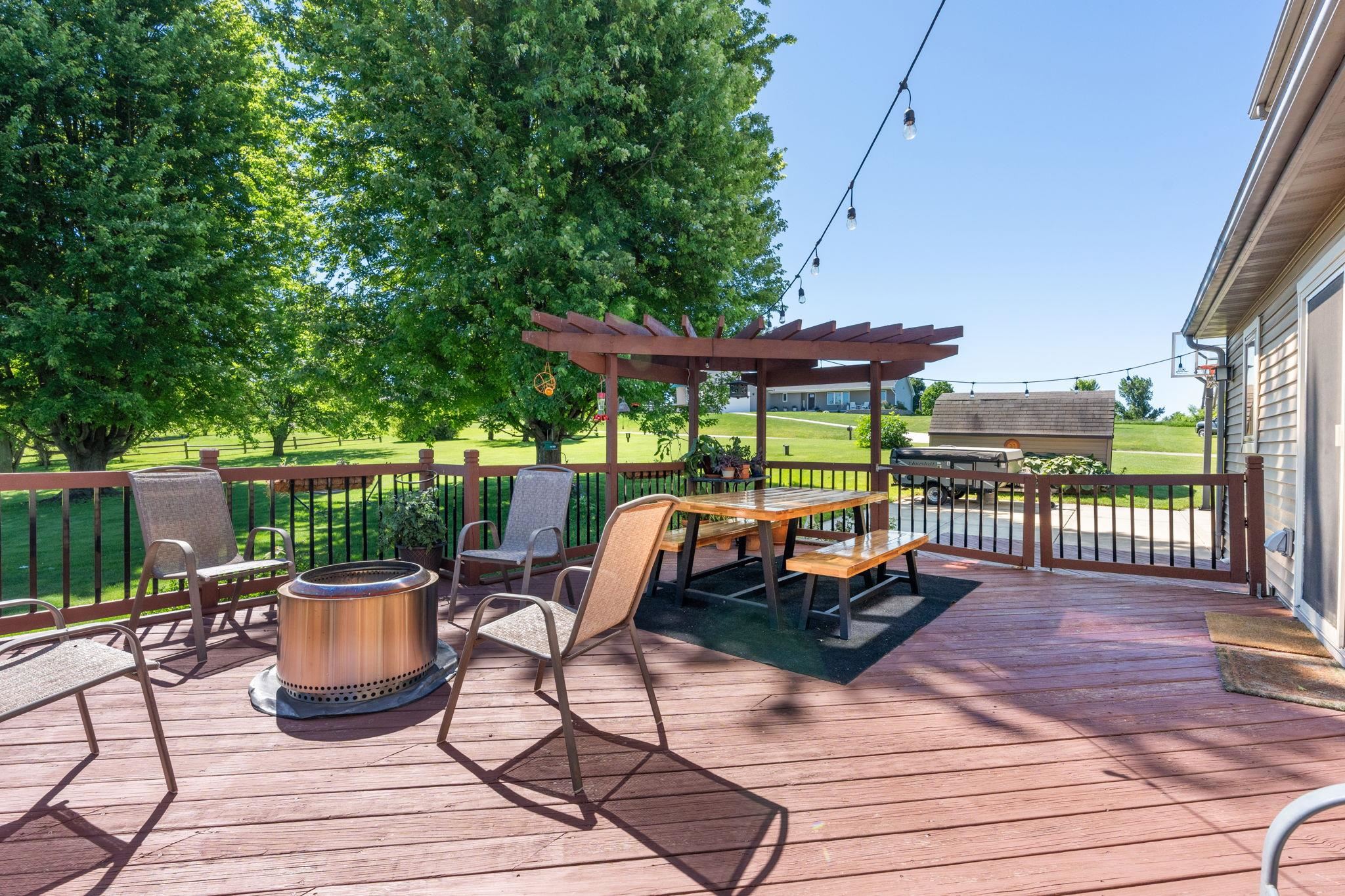 4032 Twin Ridgeway, WI 53582 - Photo 45 of 55 Gallery Image 45